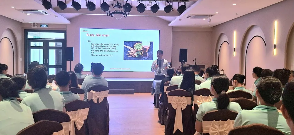 Khóa học: “Đào tạo tư duy dịch vụ chuyên nghiệp”