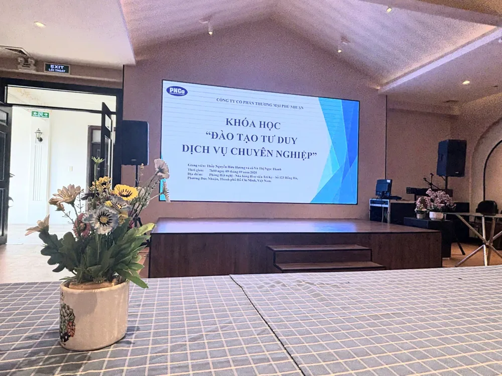Khóa học: “Đào tạo tư duy dịch vụ chuyên nghiệp”