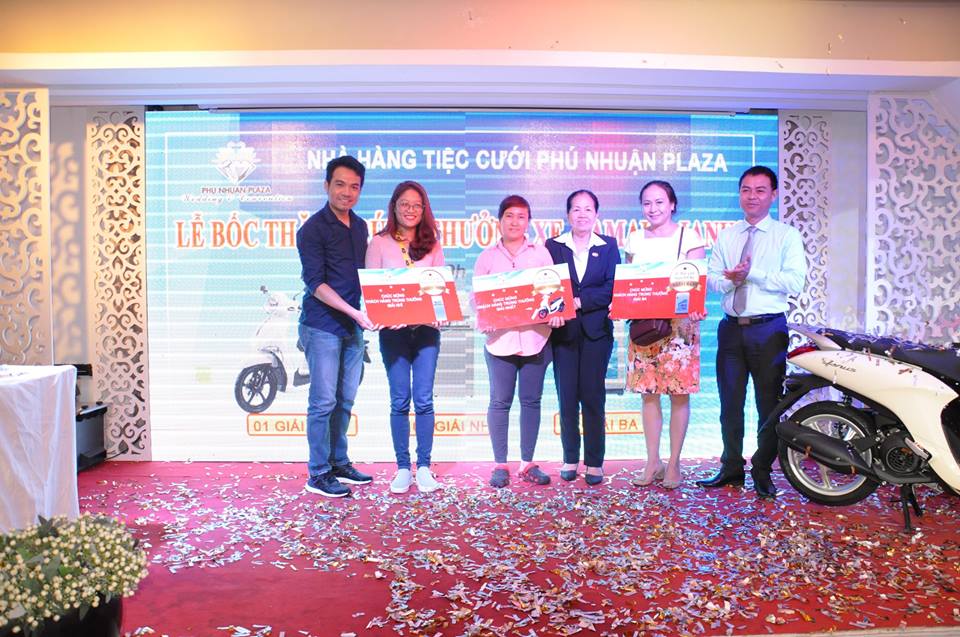 LỄ BỐC THĂM TRÚNG THƯỞNG XE MÁY TẠI PHÚ NHUẬN PLAZA